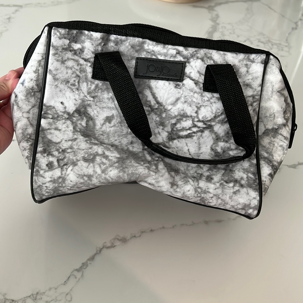 Marble lunch pale